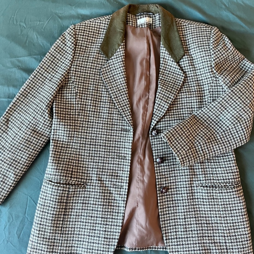 Laura Winston Jacket/Blazer